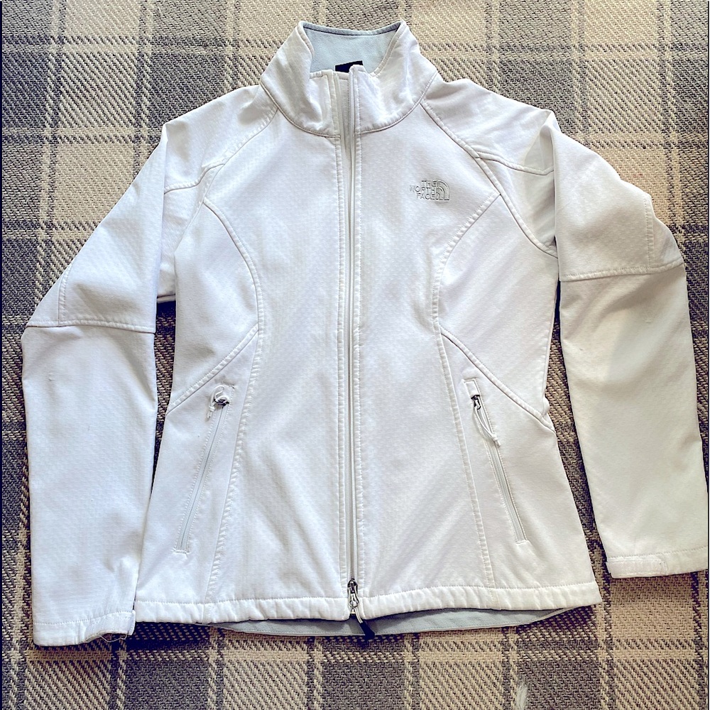 The North Face, Apex Softshell Jacket, sz medium.  Windproof and water resistant